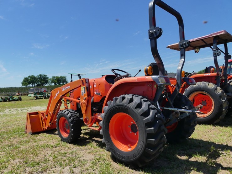 2014-kubota-l3901-image-4