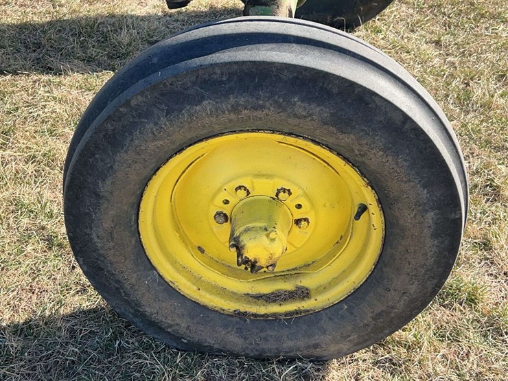 john-deere-720-image-25
