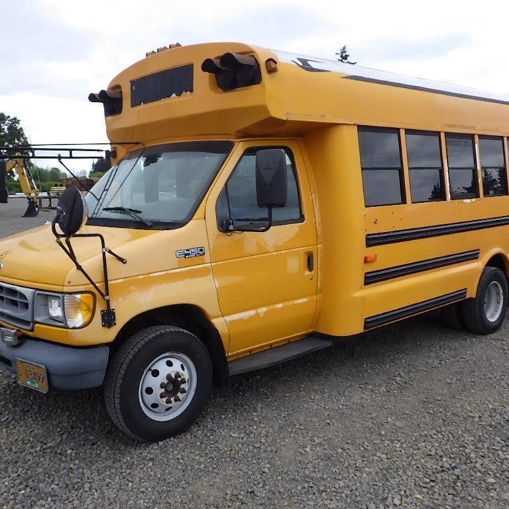 2000 FORD 2000