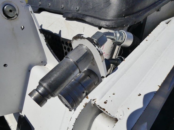 2023-bobcat-mt100-image-8