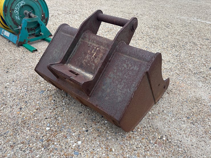 #36328-•-24in-bucket-image-2