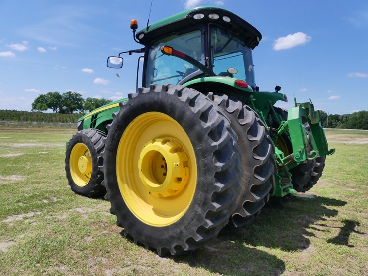2018-john-deere-8320r-image-4