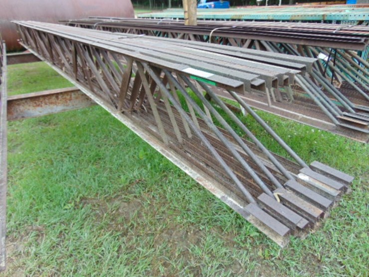 (5)-bar-joists--25'-8"-image-1