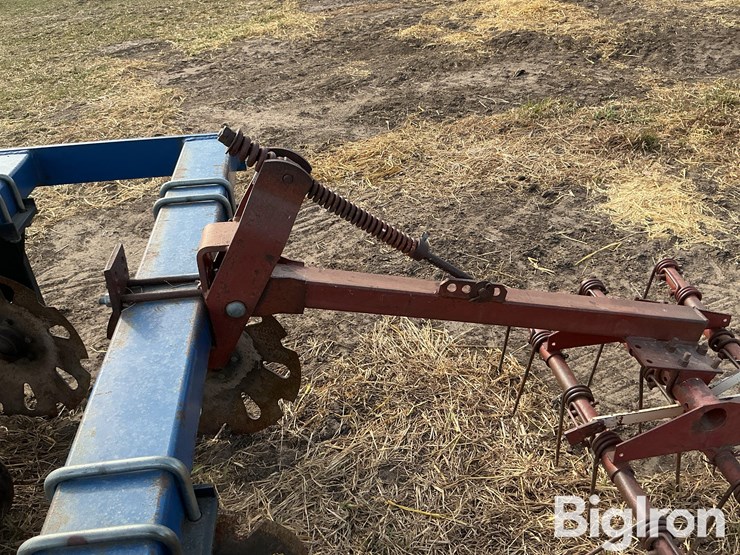 blu-jet-track-closer-image-19