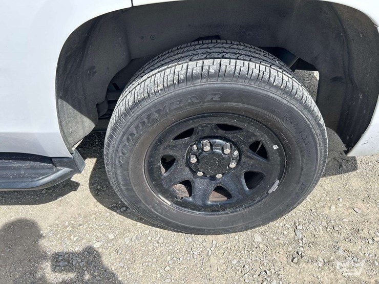2020-chevrolet-tahoe-image-25