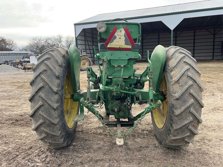 john-deere-70-image-4