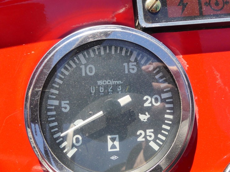 2000-massey-ferguson-243-image-12