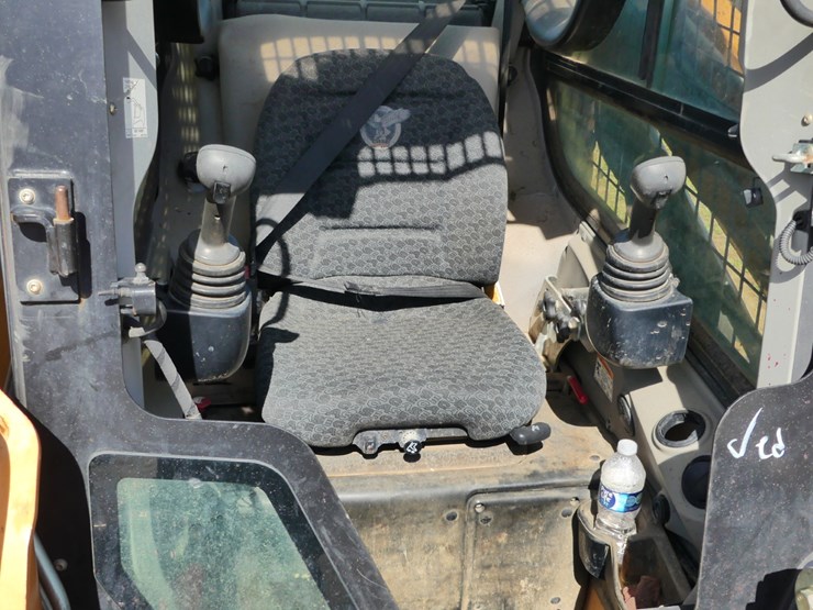 2021-case-tv450b-image-13