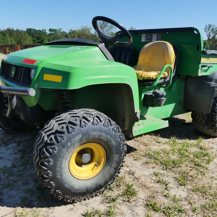 2016 JOHN DEERE GATOR