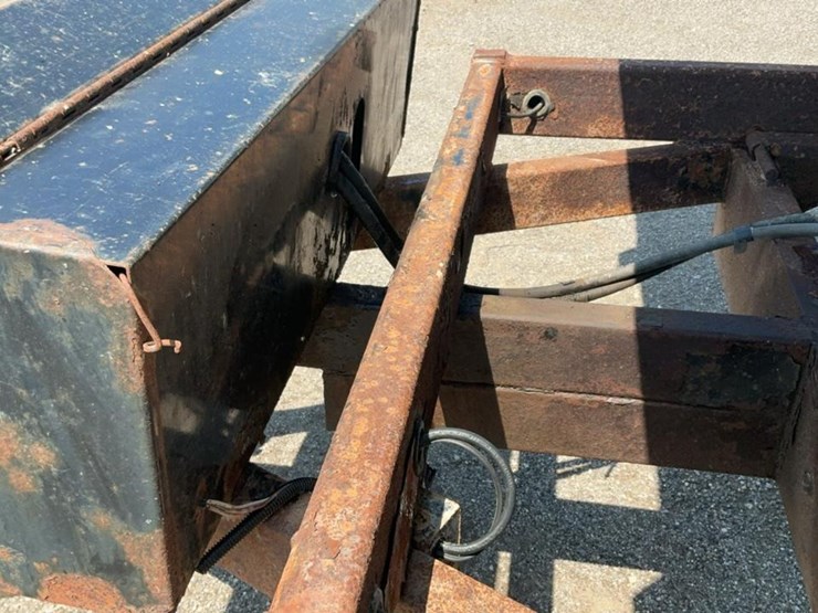 #2205-•-2012-sure-trac-st7210dod\ufffdb\ufffd100-dump-trailer-image-12