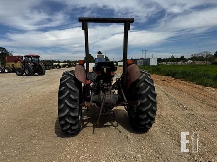 massey-ferguson-240-image-3