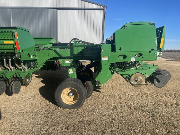 2022-great-plains-50'-bd7600hd-image-4