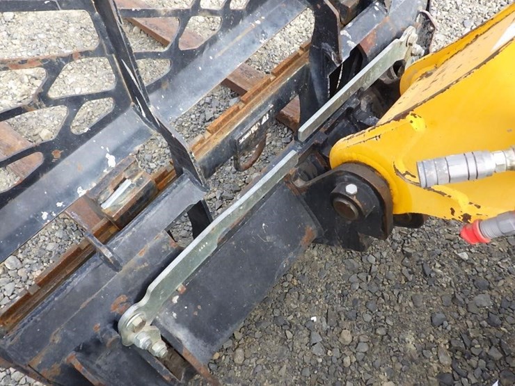 2015-jcb-525-60-image-14