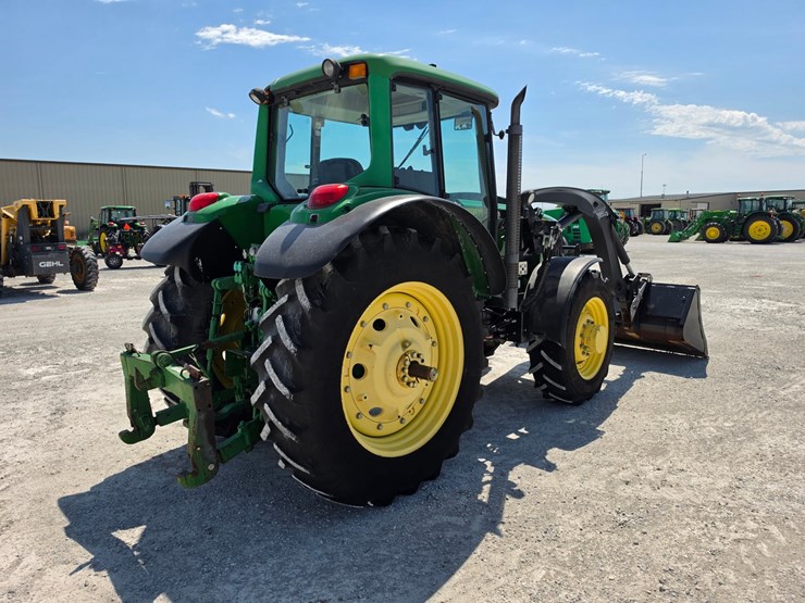 john-deere-7520-image-21