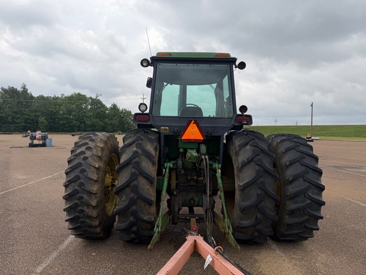 john-deere-4840-image-5