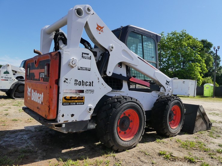 2015-bobcat-s770-image-4