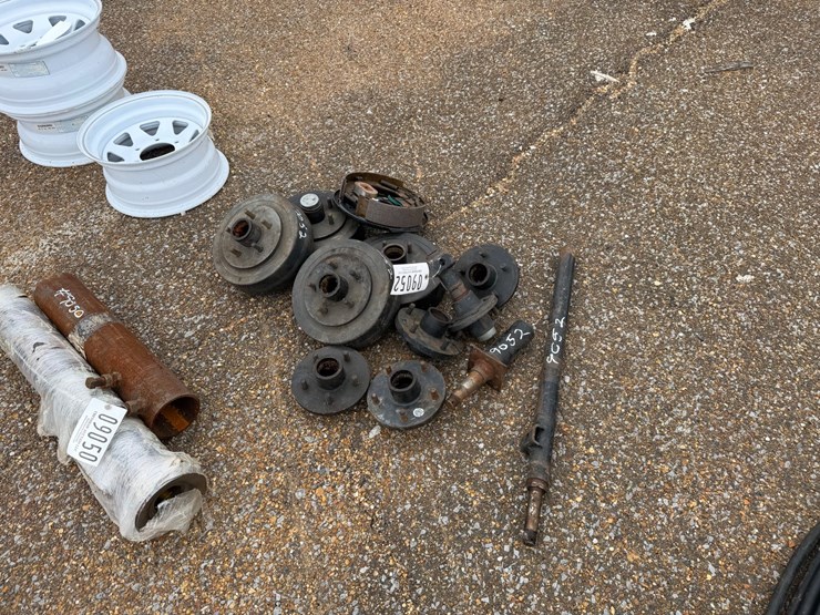 #9052-•-misc-trailer-hubs/axles/brakes-image-2