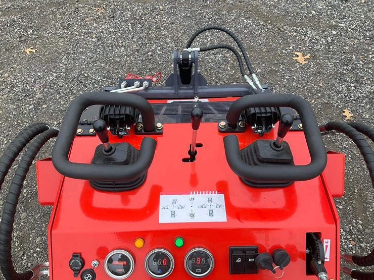 #1014-•-unused-2025-zjz-380-mini-skid-steer-loader-image-12
