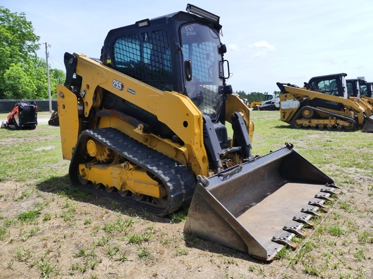 2024-caterpillar-255-image-2