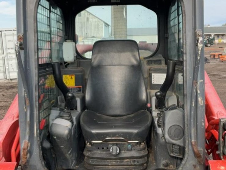 kubota-svl90-2-image-29