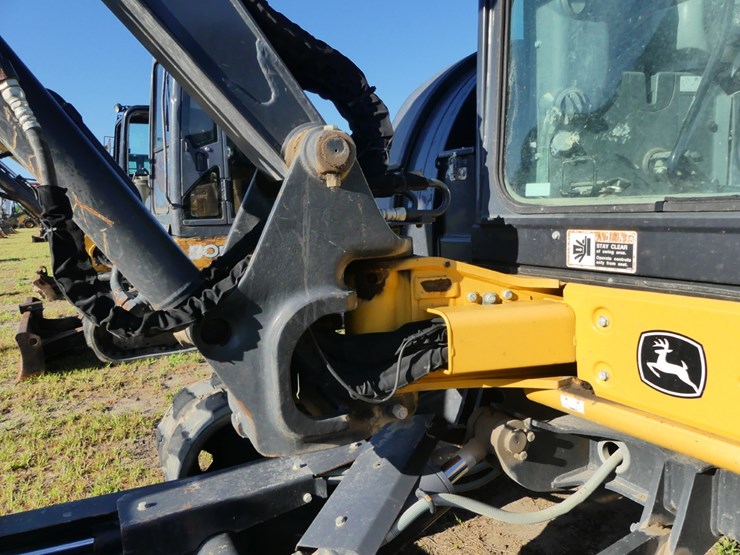2018-deere-50g-image-10