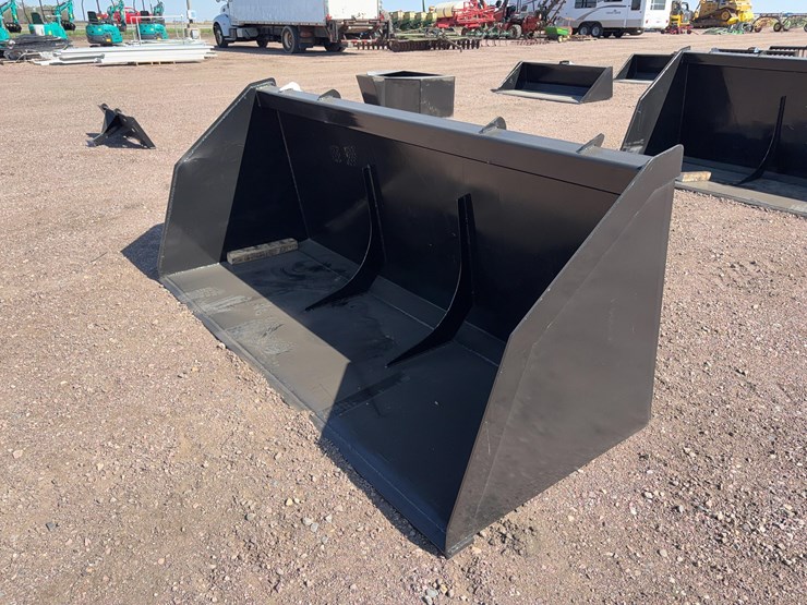 oversized-qt-light-material-bucket-image-1