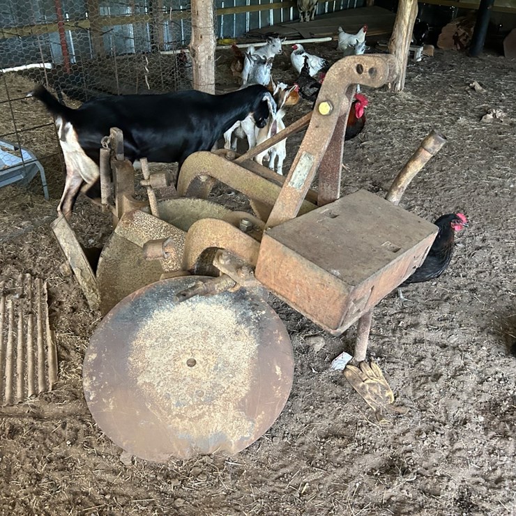#79 • TWO BOTTOM DISC PLOW