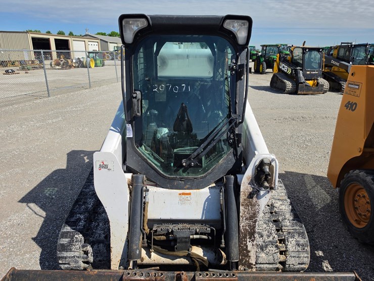 2013-bobcat-t650-image-4