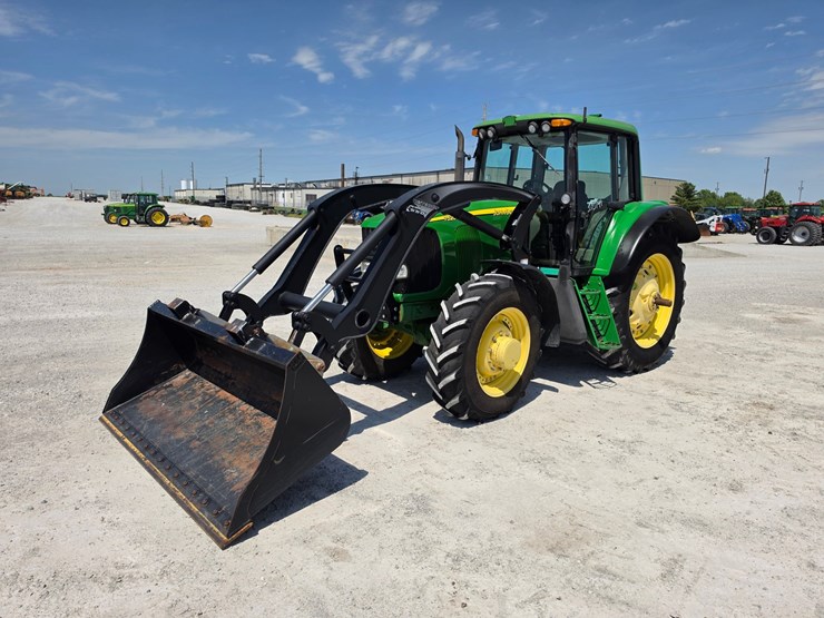 john-deere-7520-image-1