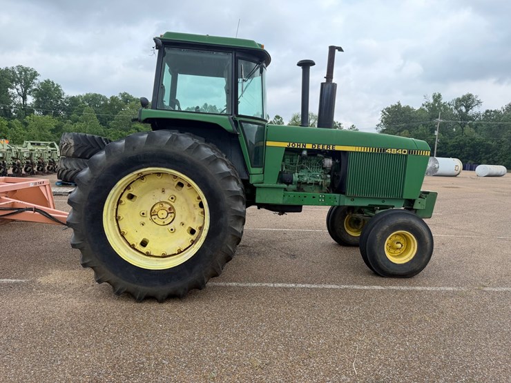 john-deere-4840-image-7