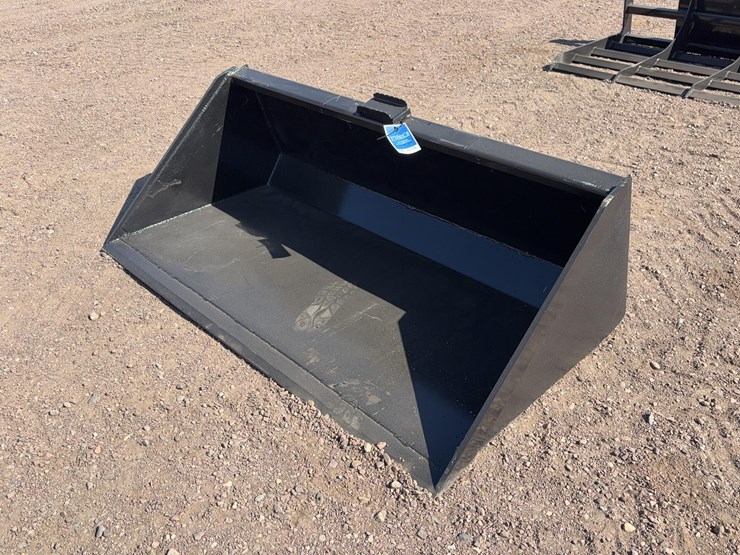 single-blade-bucket-image-1