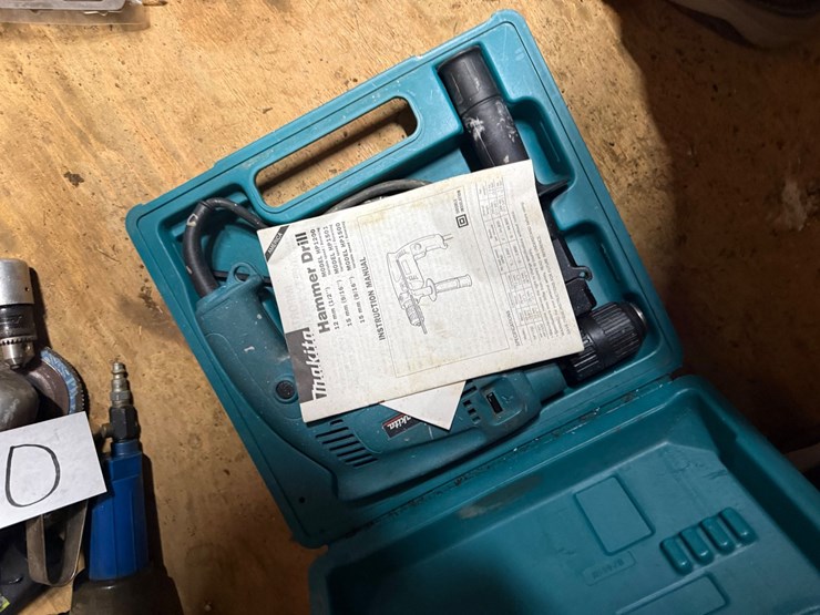 #53-•-makita-hammer-drill-image-1