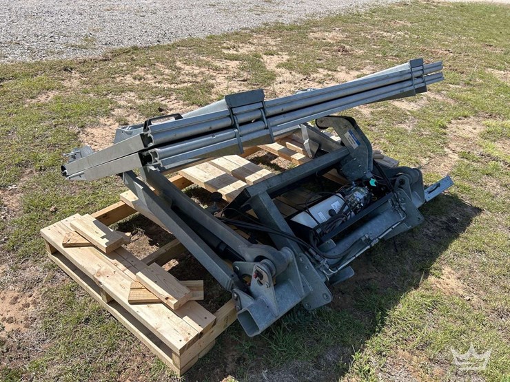 palfinger-ilp-3300-3,300lb-truck-under-lift-gate-image-2
