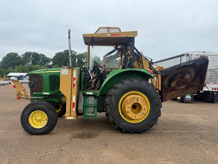 john-deere-6215-image-10