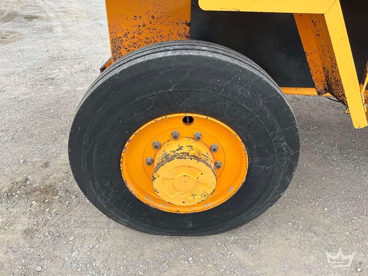2003-rasco-9010-asphalt-chip-spreader-image-19