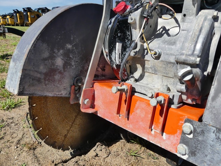 husqvarna-fs400lv-image-5