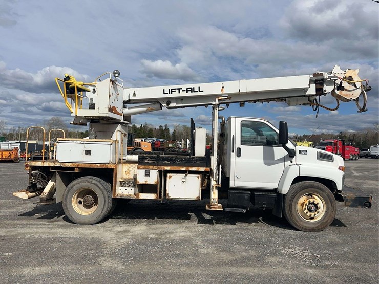 2007-gmc-topkick-c7500-image-4