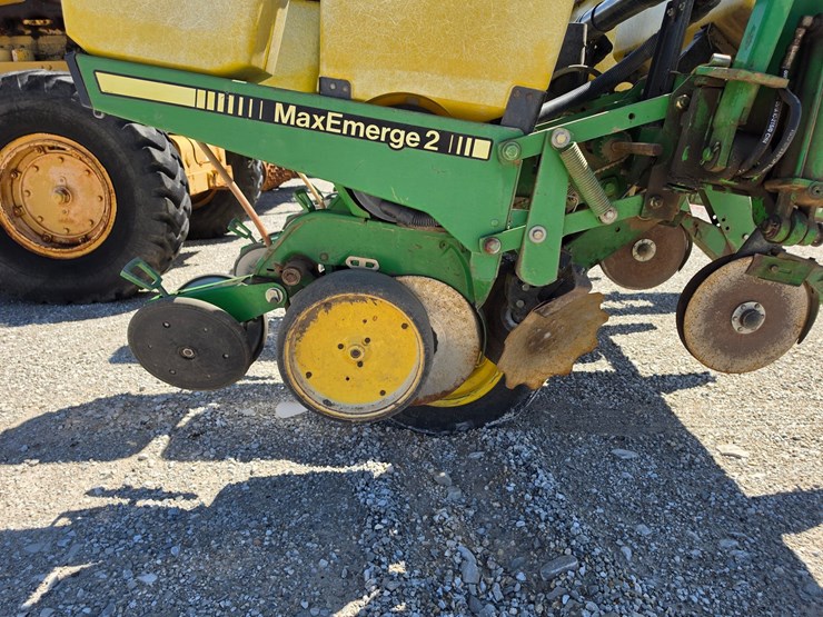 1993-john-deere-7200-image-10