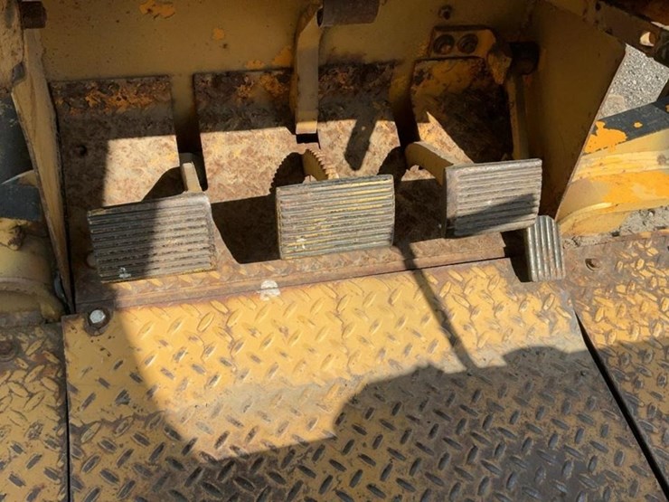 1983-john-deere-550-image-36