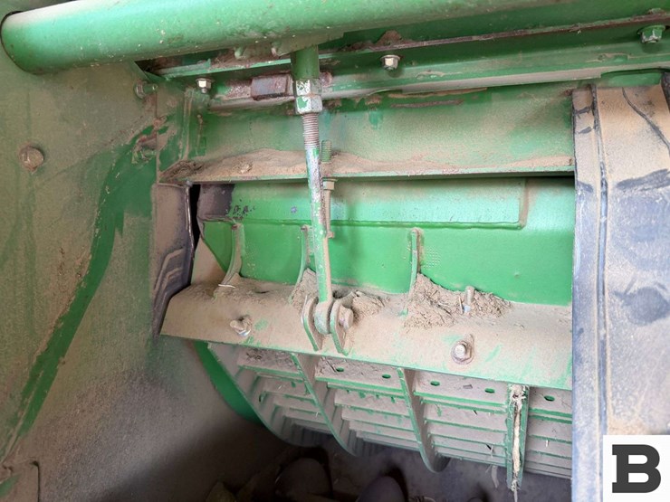 2009-john-deere-9770-sts-image-45