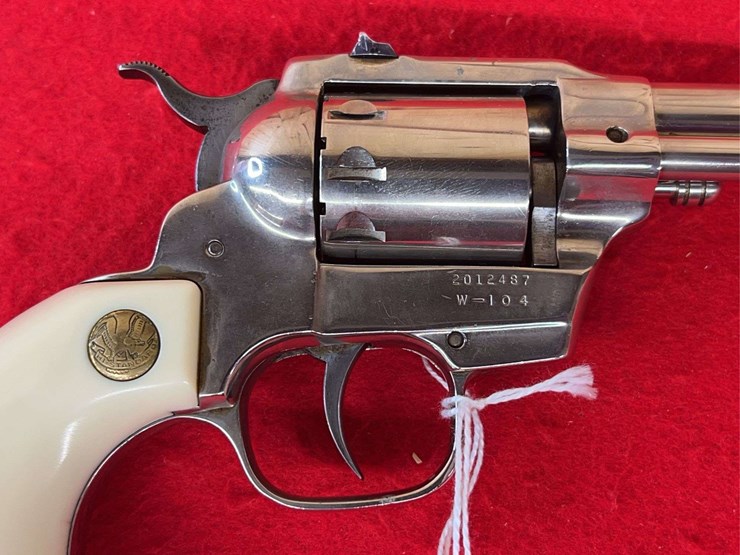 high-standard-double-nine-revolver-.22-caliber-image-14