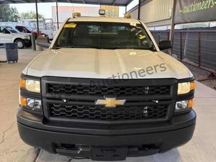 2014-chevrolet-silverado-1500-image-3