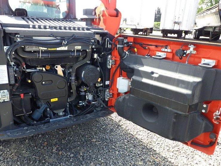kubota-svl75-3-image-9