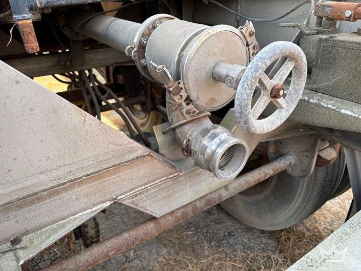 1995-khronert-307-ss-single-comp-6,500-gallon-insulated-t/a-chemical-tanker-trailer-image-13