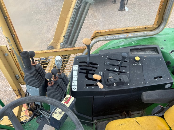 john-deere-6215-image-46