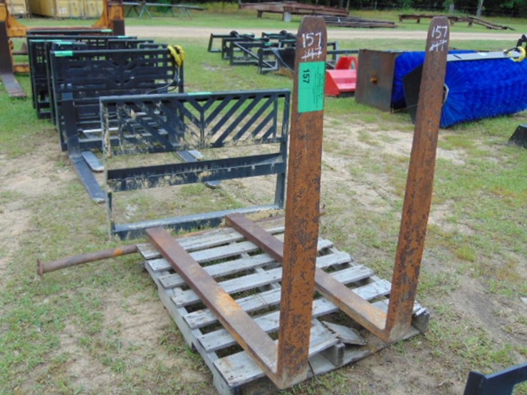 48"-set-of-forks,-bucket-attachment-image-2