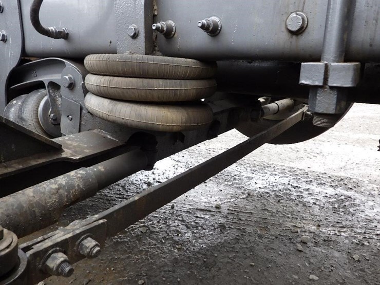2019-kenworth-t880-image-48