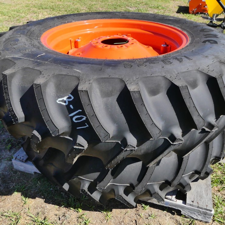(2) 14.9x28 Tires and Rims