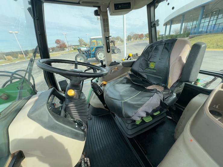 2011-john-deere-5095m-image-27