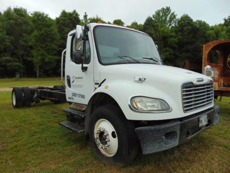 (inop)-(nt)-2005-freightliner--parts-only-image-2